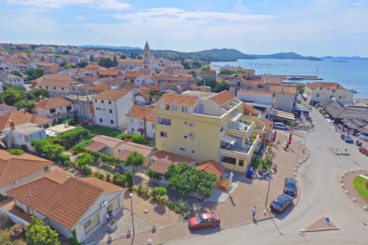 Lavender Mobile Houses Pakoštane 外观 照片